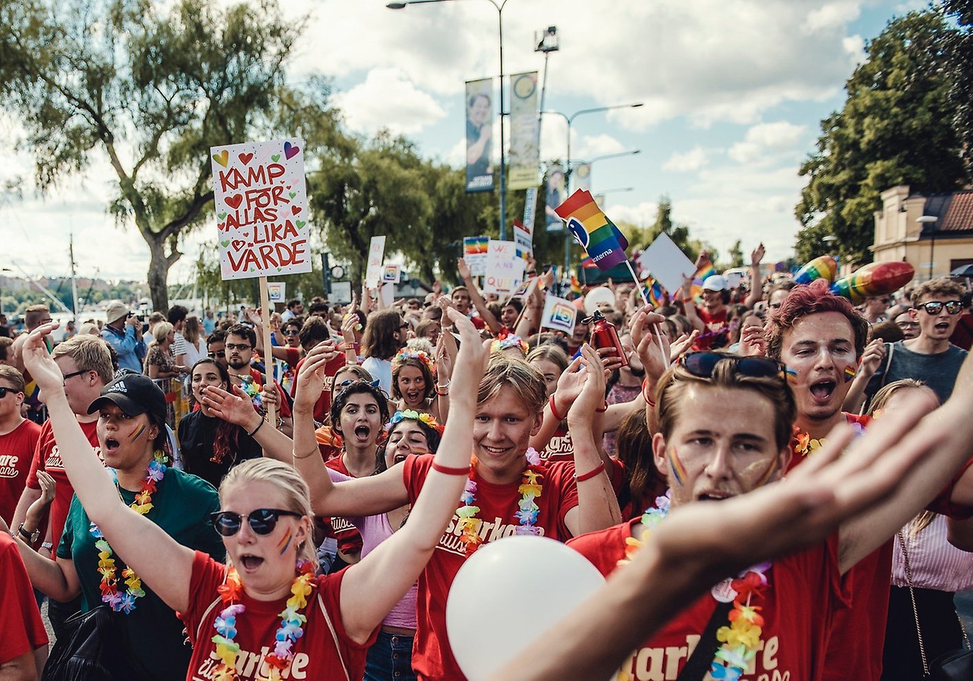 Bild på SSU:are från Pridetåget 2018